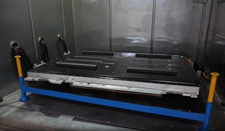 Batteria si carica al 97% in 8 minuti: l'exploit di Hongqi e Lishen Battery - HDmotori.it