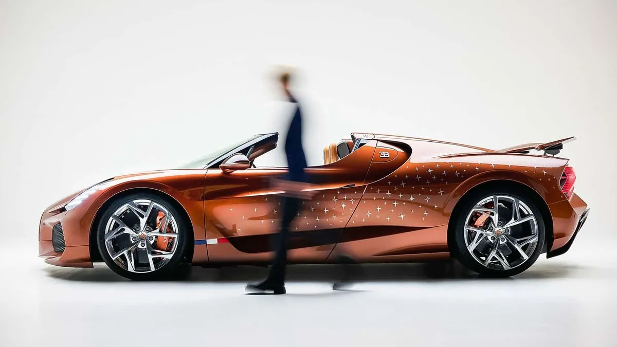 Bugatti W16 Mistral 'Le Retour du Jeune Prince': il W16 omaggia la letteratura - HDmotori.it