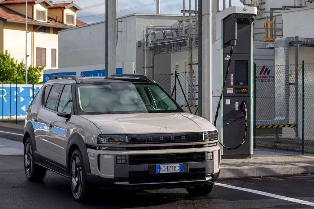 Hyundai NEXO, appena 5 minuti per un pieno di idrogeno: autonomia di 826 km - HDmotori.it