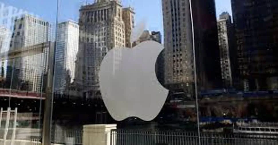 Apple corregge falle di sicurezza urgenti, pesa la minaccia dell’intelligenza artificiale: è la prima volta