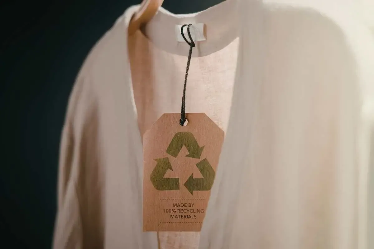 Moda sostenibile, sei sicuro di sapere che cosa compri? Ecco i dettagli a cui fare attenzione – Ecoblog