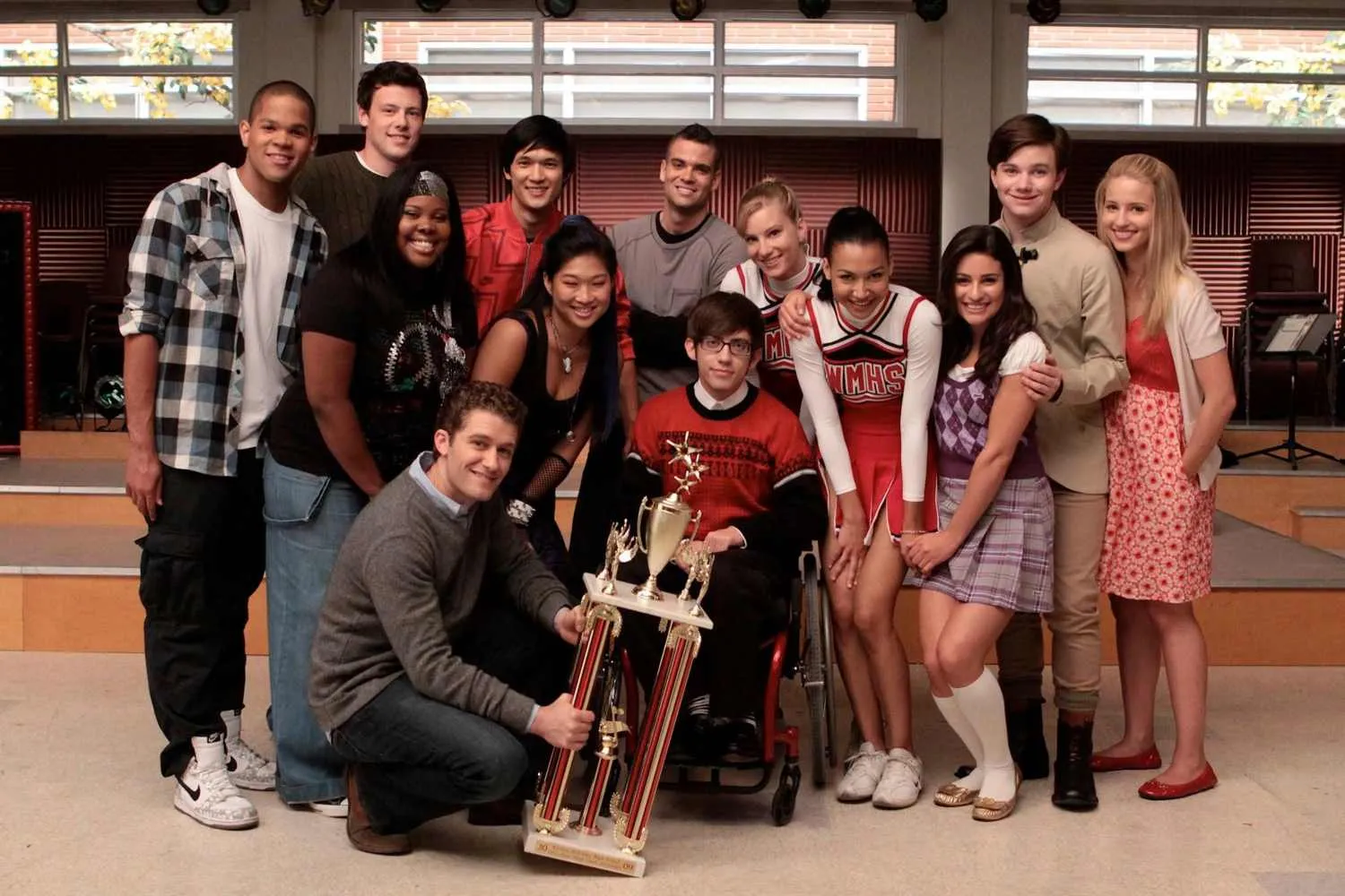 È ufficiale: “Glee” torna in tv! In arrivo il reboot dell’iconica serie musicale che ha appassionato un’intera generazione