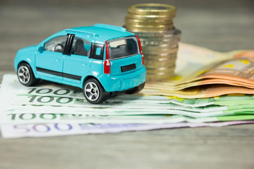 Torna lo straccia bollo, stop a sanzioni e interessi per chi regolarizza il bollo auto - HDmotori.it