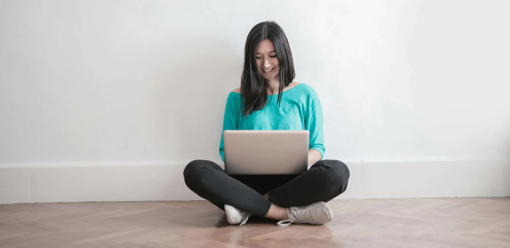 Nuova VPN? Surfshark anticipa il Black Friday e offre uno sconto dell'85%
