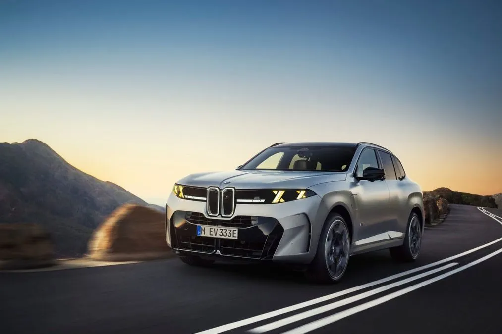 BMW porta a Torino la nuova X5: debutto italiano insieme a iX3 e i3 - HDmotori.it