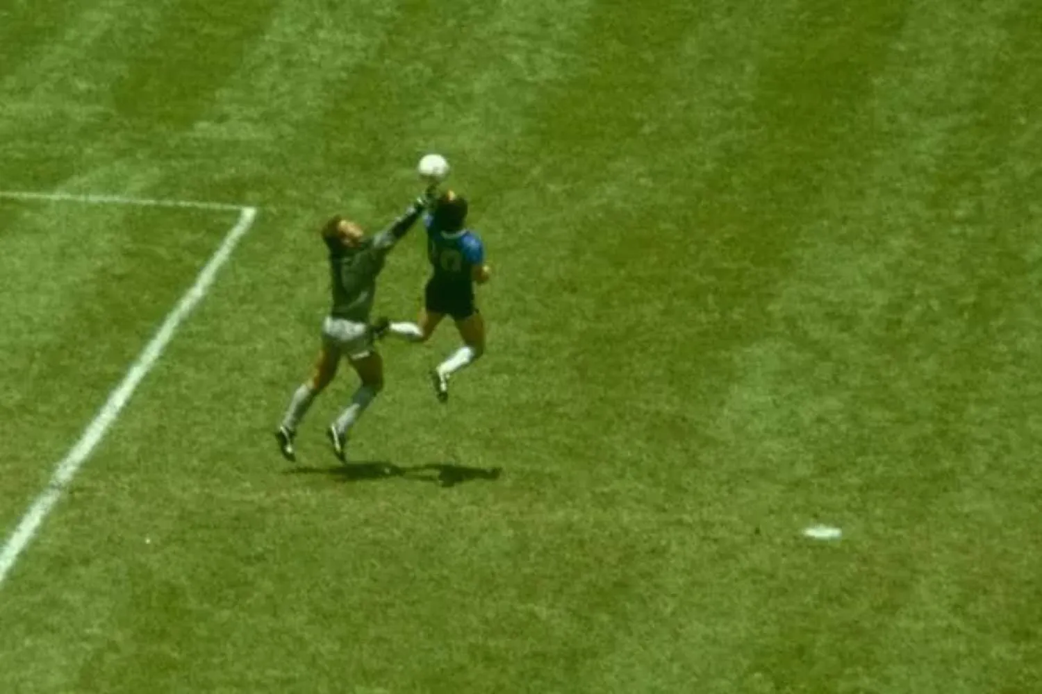 Argentina-Inghilterra, ai Mondiali si riaccende l’eterna rivalità: dal “furto del secolo” alla “mano de Dios” di Maradona