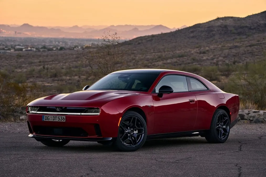 Dodge Charger, la muscle car torna in Europa ma senza V8: da 66.000 euro - HDmotori.it
