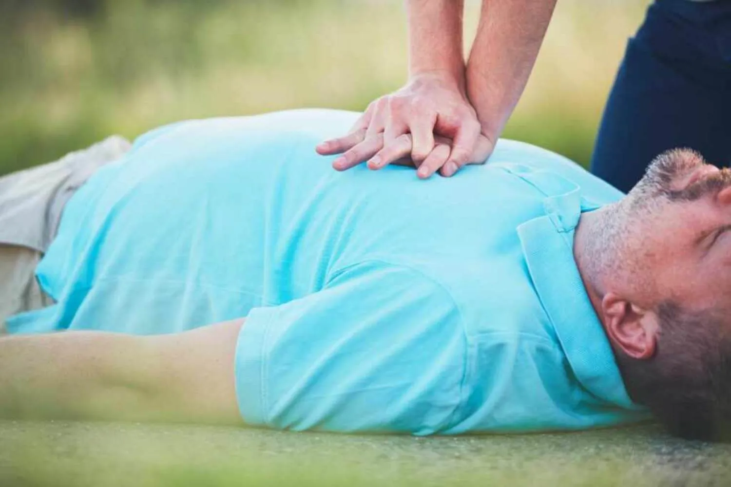 Sai cosa fare in caso di arresto cardiaco? La piattaforma RevivR ti insegna (gratis) le manovre salvavita in 15 minuti