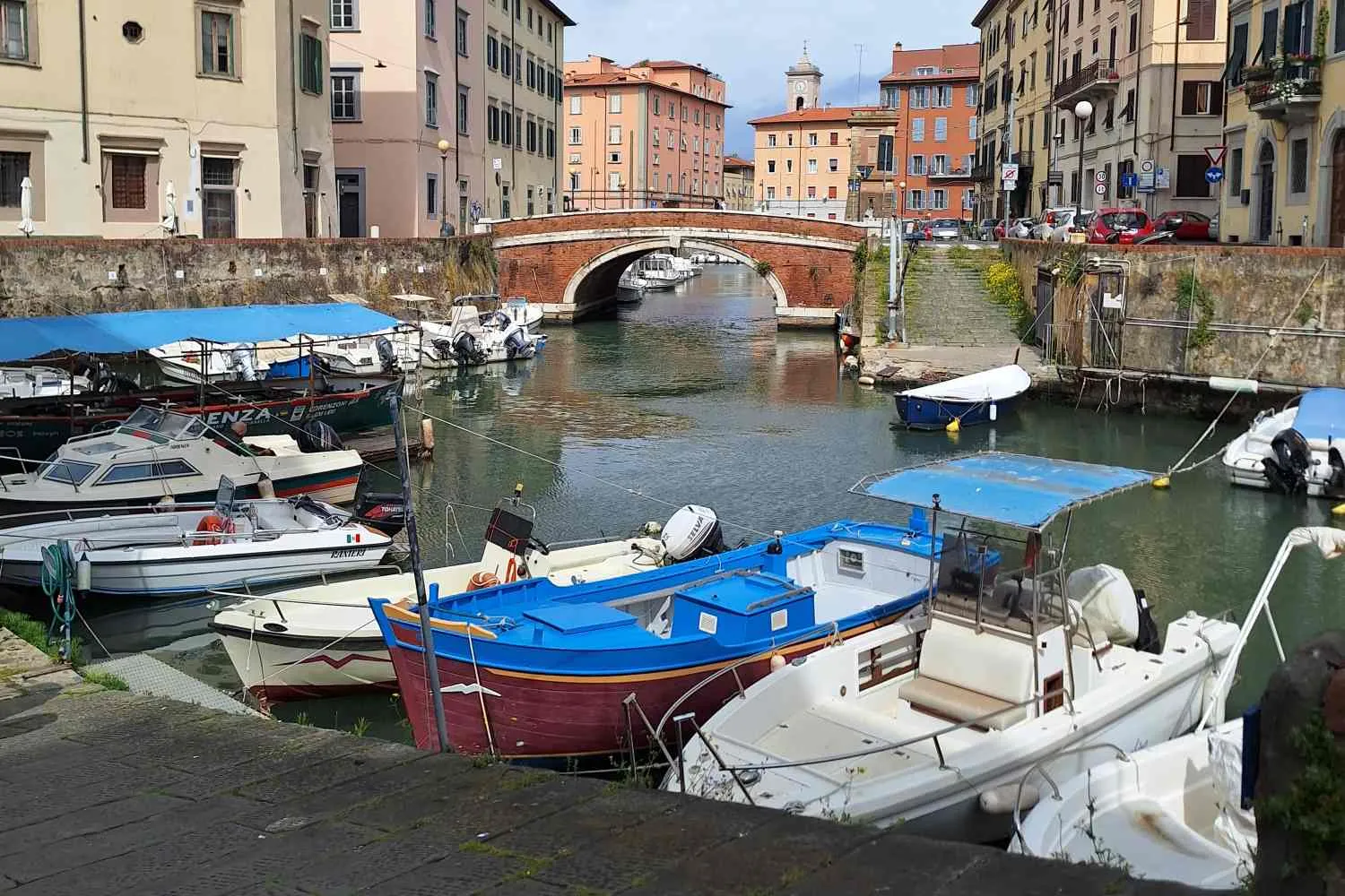 Sai che c'è una piccola Venezia in questa città toscana fuori dalle rotte del turismo di massa? Vieni con me alla scoperta di Livorno