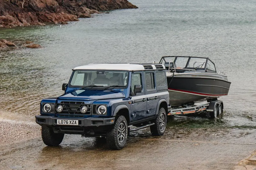 Ineos Grenadier Helmsman, la special edition forgiata dal fango e dalle maree - HDmotori.it