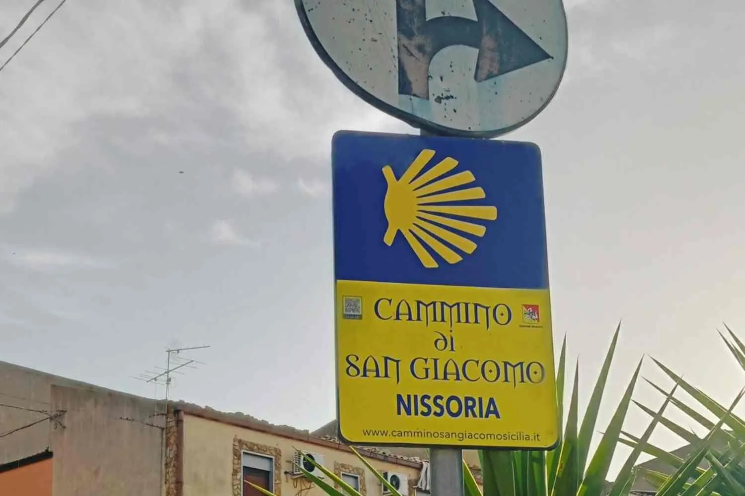 Anche la Sicilia ha il suo cammino di Santiago che in pochi conoscono: 130 km nell'entroterra sulle orme di San Giacomo