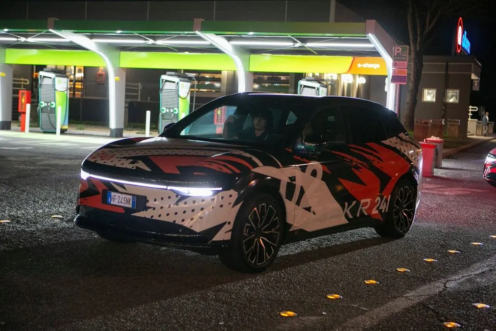 Zeekr, 4.158 km in 24 ore sul GRA: quanto costa davvero viaggiare in elettrico? - HDmotori.it