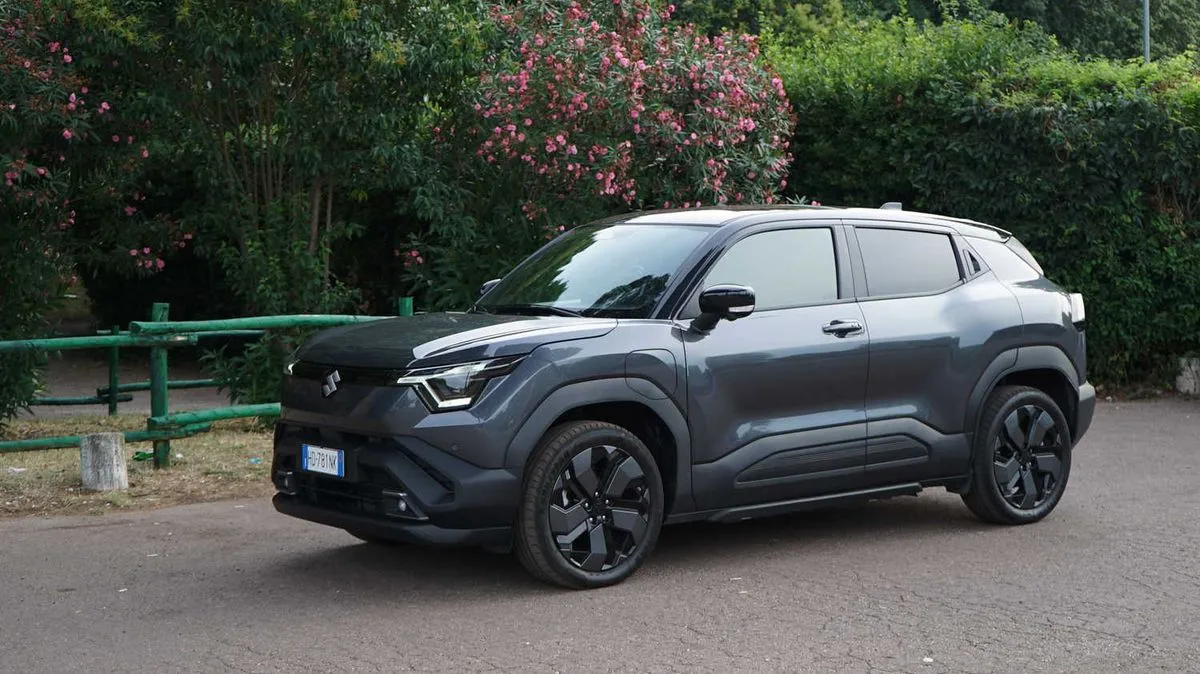 Suzuki eVitara, la prova su strada: l'elettrica che non dimentica il fuoristrada - HDmotori.it
