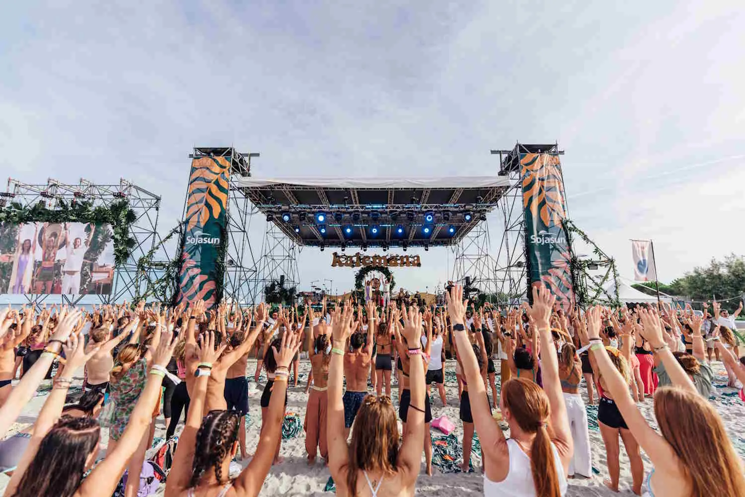 A piedi nudi sul mare per rigenerare mente, corpo e Pianeta: torna Kalemana Festival a Punta Marina