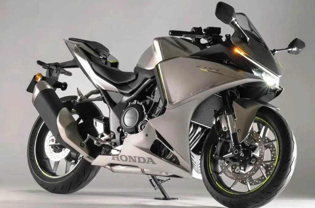 Honda CBR400R Four, i dettagli inediti del nuovo motore 4 in linea - HDmotori.it
