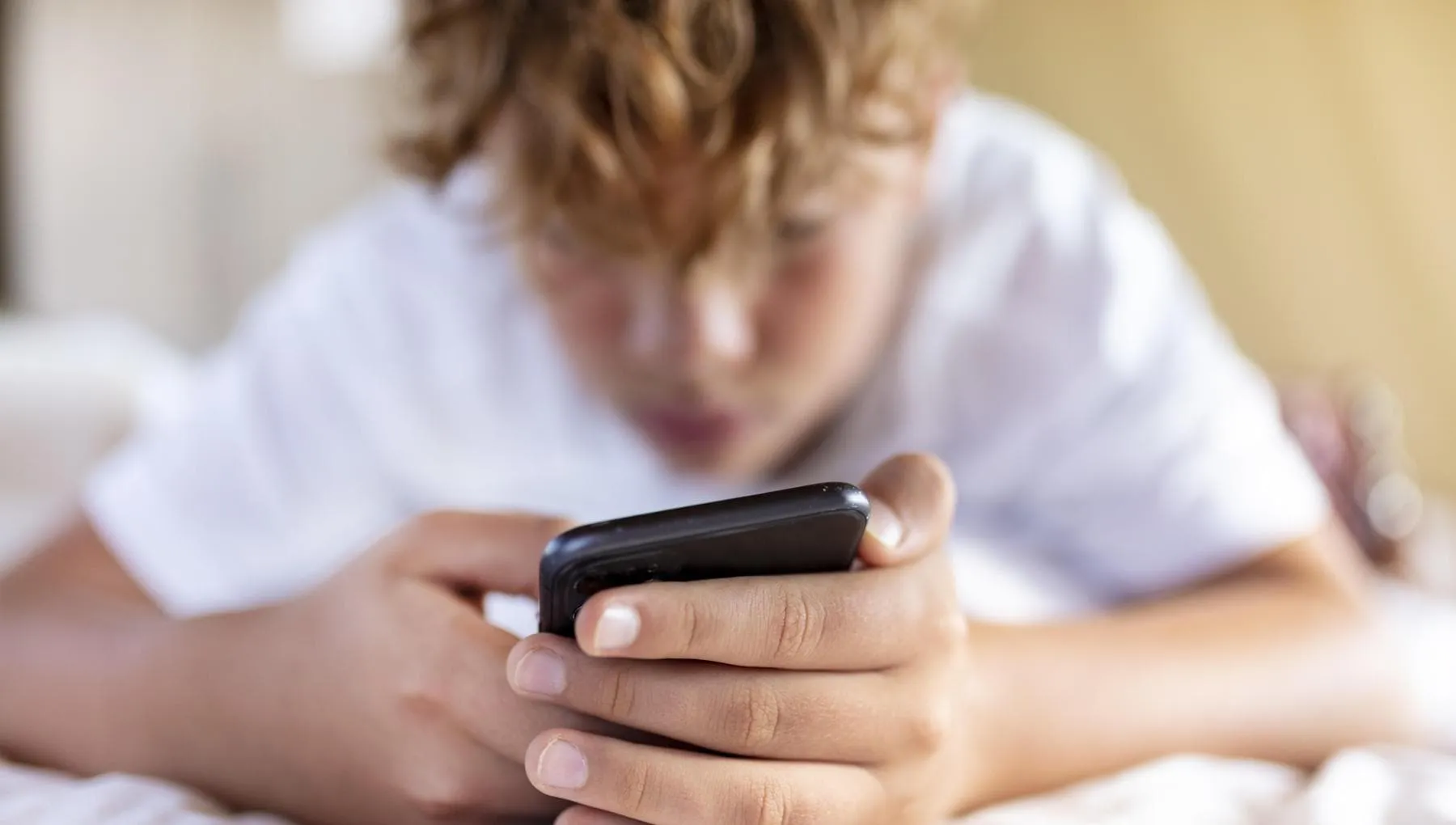 La Grecia vieta i social media ai minori di 15 anni