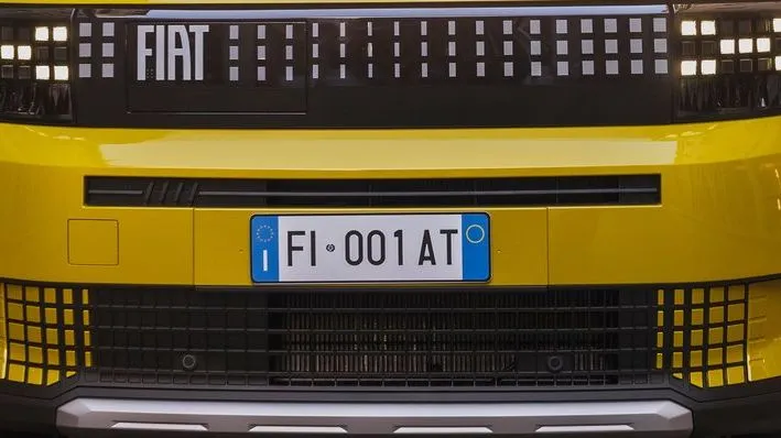 Targhe personalizzate anche in Italia, la novità nel nuovo Codice della Strada: regole, limiti e costi - HDmotori.it