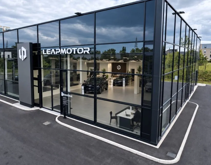 Leapmotor supera i 1.000 punti vendita in Europa: uno è raggiungibile in media in 22 minuti - HDmotori.it