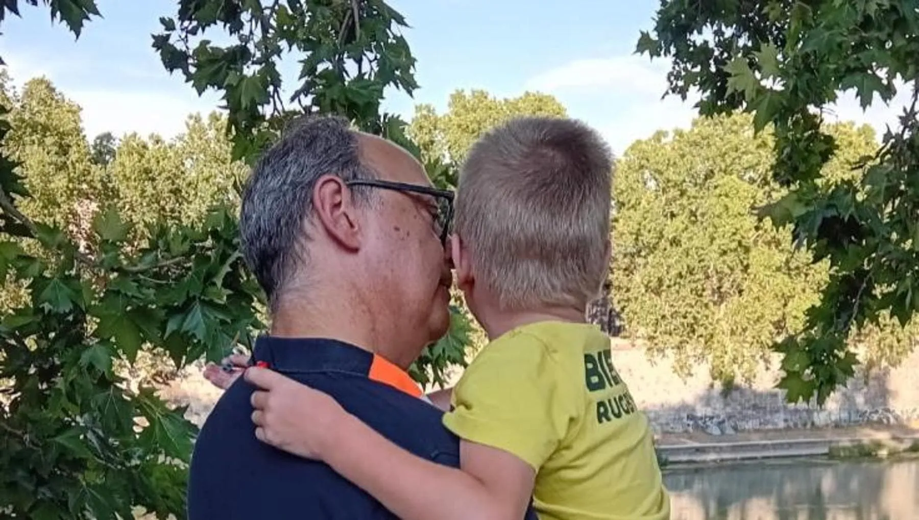 Anna: “Ho accolto un bambino da un paese in guerra e gli ho donato un rene. Ora siamo una famiglia”