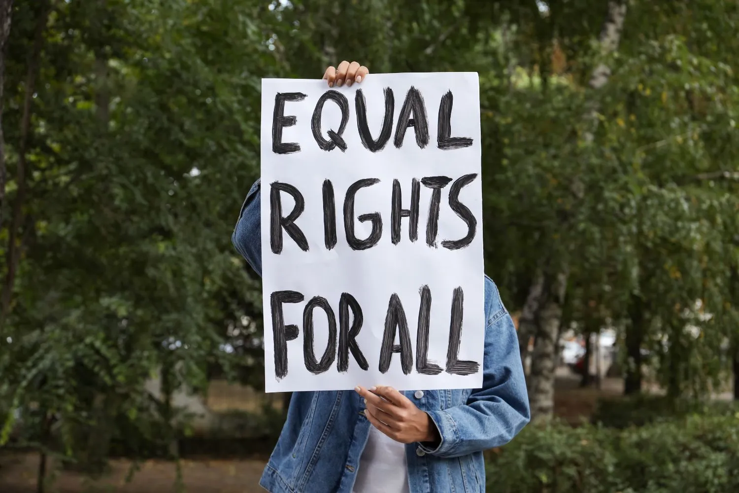 L’Europa fa quello che l’Italia non ha fatto: approvate le tutele del ddl Zan contro omotransfobia e discriminazioni