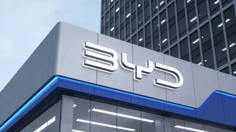 BYD venderà anche robot umanoidi nelle concessionarie - HDmotori.it