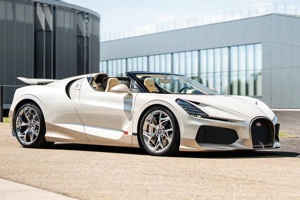 Bugatti dice addio alla sua regina, esce di scena la W16 Mistral - HDmotori.it