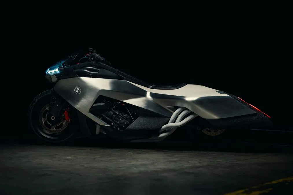 BMW Motorrad Vision K18: la concept bike debutta a Villa d'Este - HDmotori.it