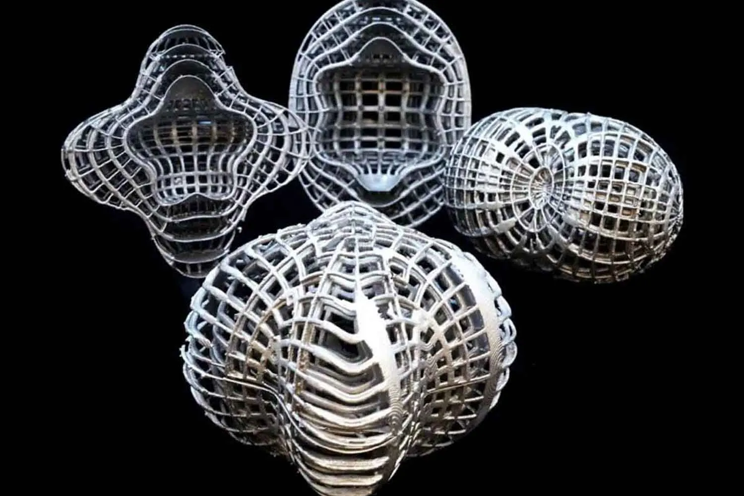 Creato un mantello termico 3D che rende gli oggetti (quasi) invisibili alle termocamere