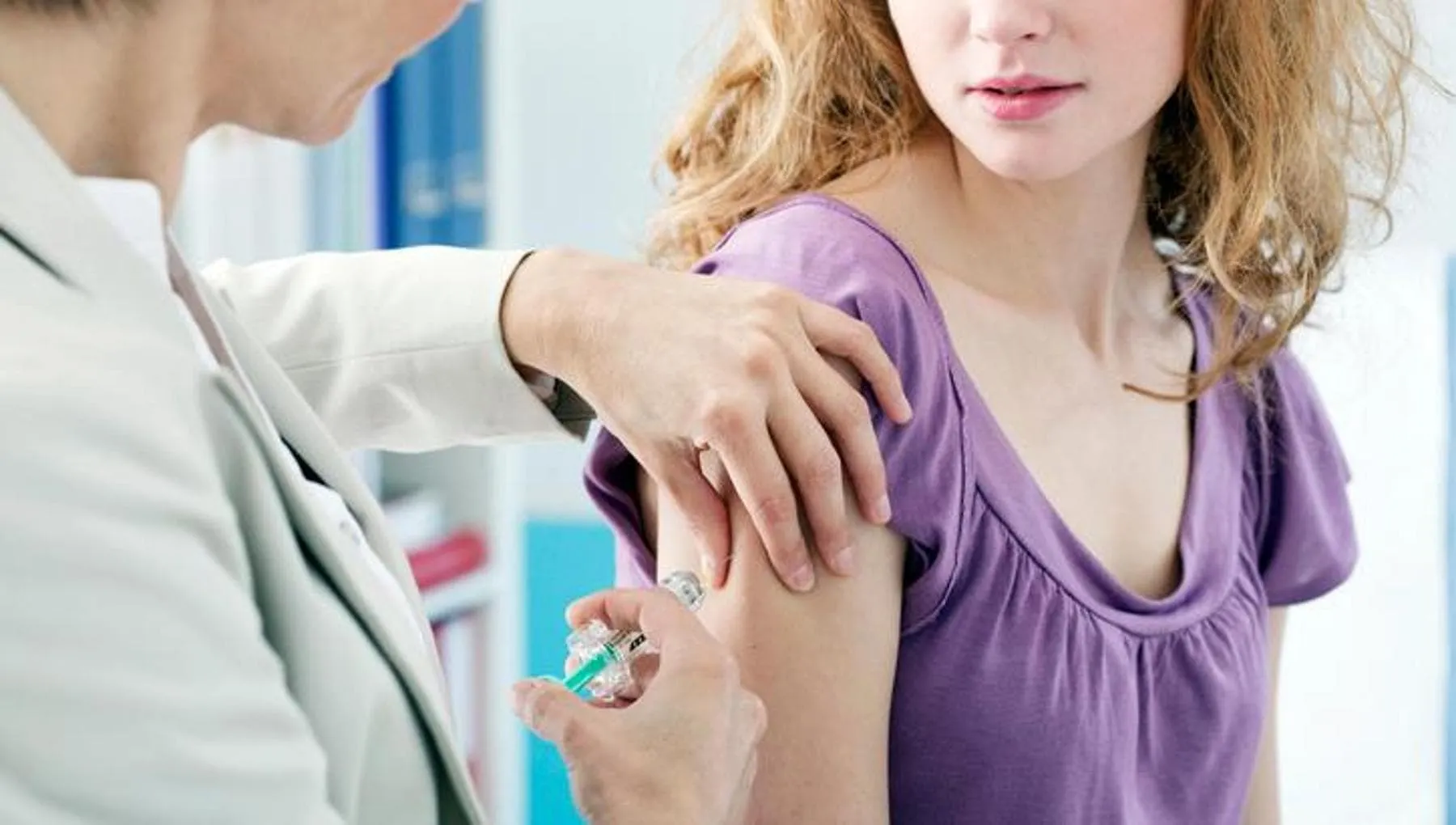 Hpv, 2 italiani su 3 dopo l’infezione sceglierebbero il vaccino: coperture ancora al 70%