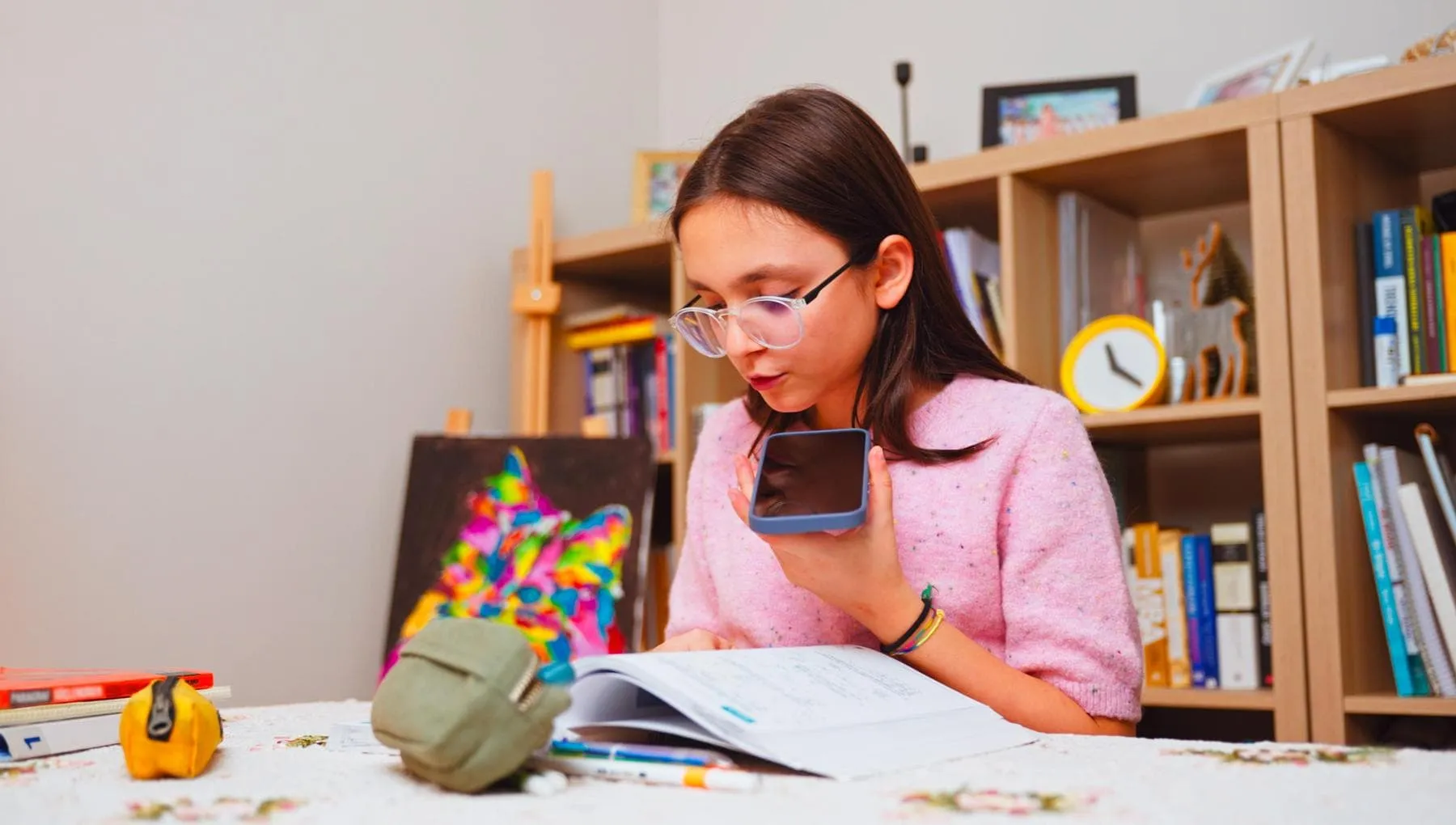 OpenAI lancia ChatGpt per gli adolescenti: stima dell’età, più filtri e avvisi ai genitori