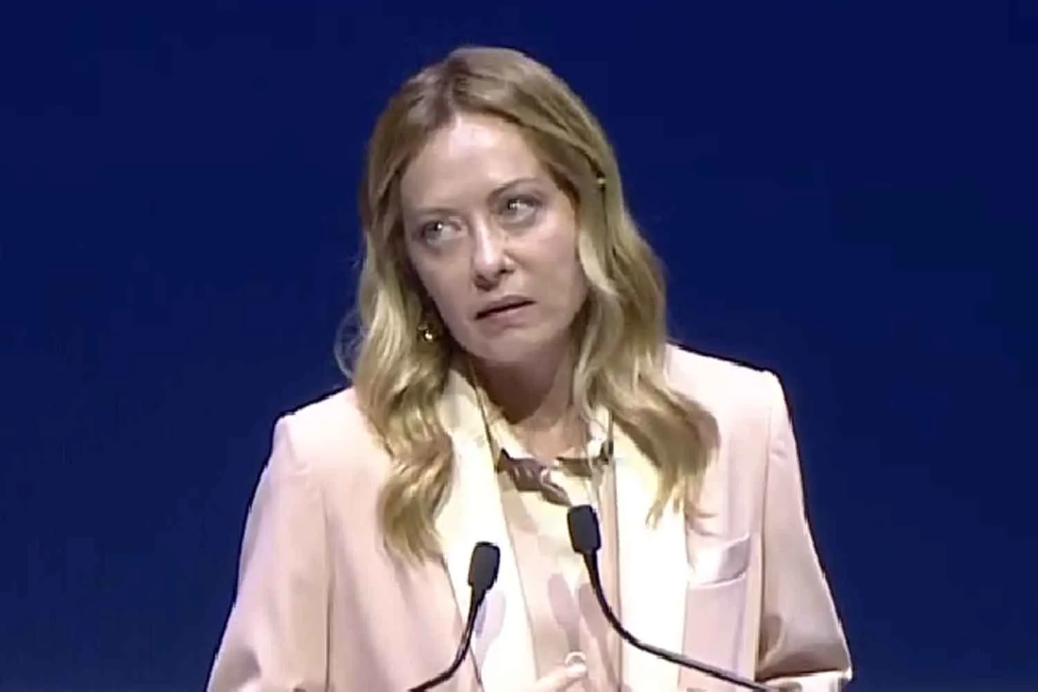Via libera della Camera al DL Primo maggio, ma il salario "è giusto" solo a metà (e se non sei stagionale)