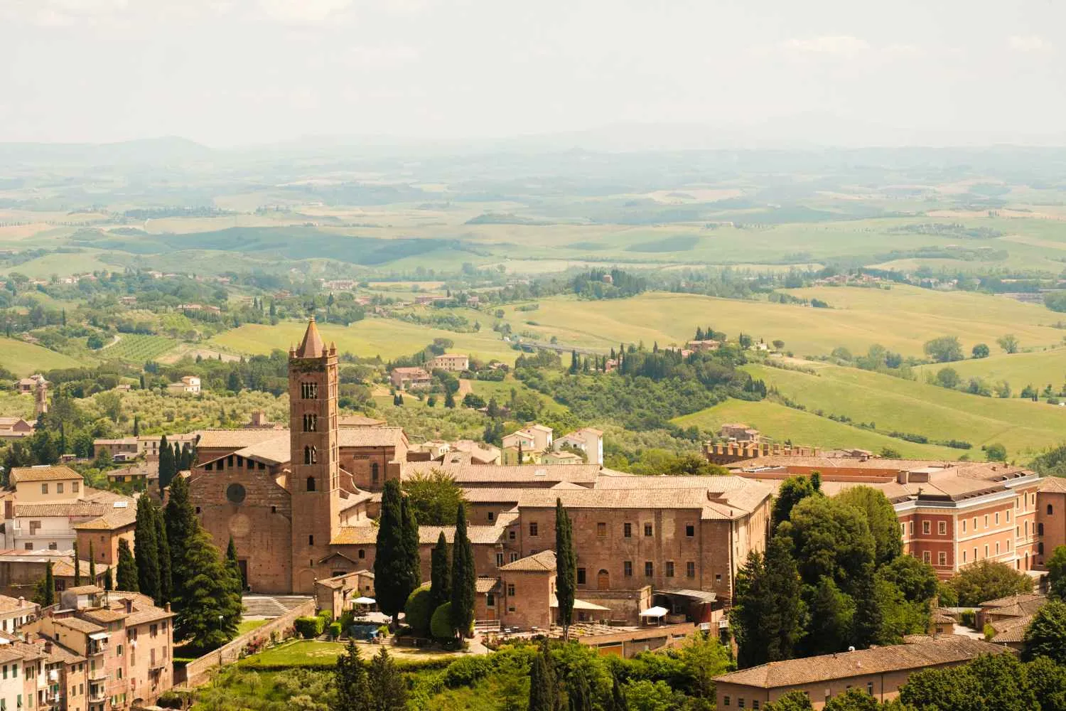 Siena: i luoghi segreti che i turisti non conoscono (e che devi assolutamente vedere)