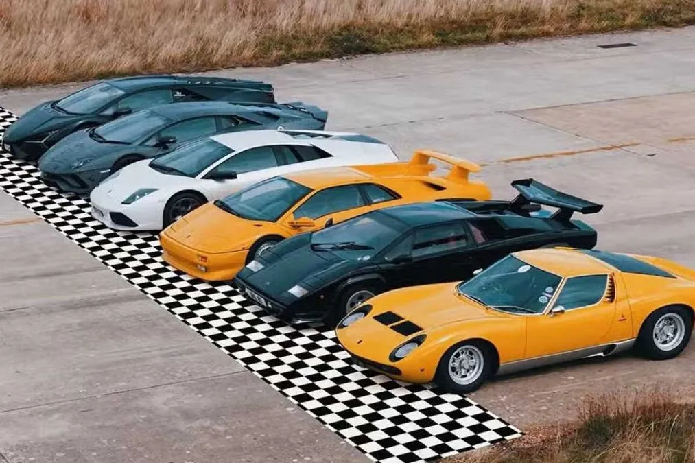 Drag Race, sfida da brividi tra Lamborghini: chi vincerà? - HDmotori.it