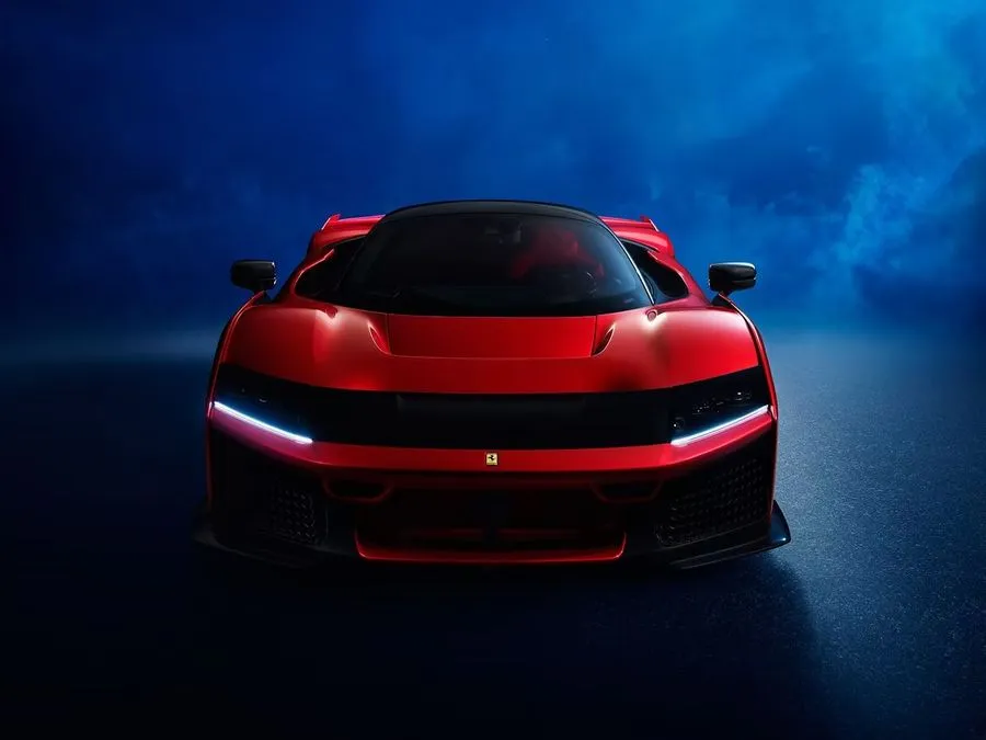 Piero Ferrari avvistato al volante della nuovissima F80 - HDmotori.it