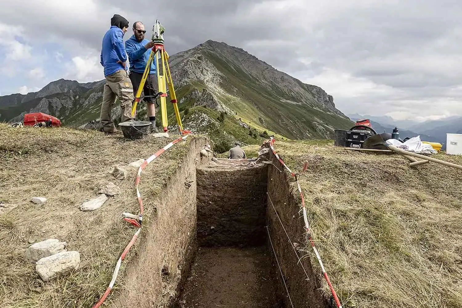 A 2.200 metri sulle Alpi svizzere riemerge un accampamento romano nascosto da duemila anni