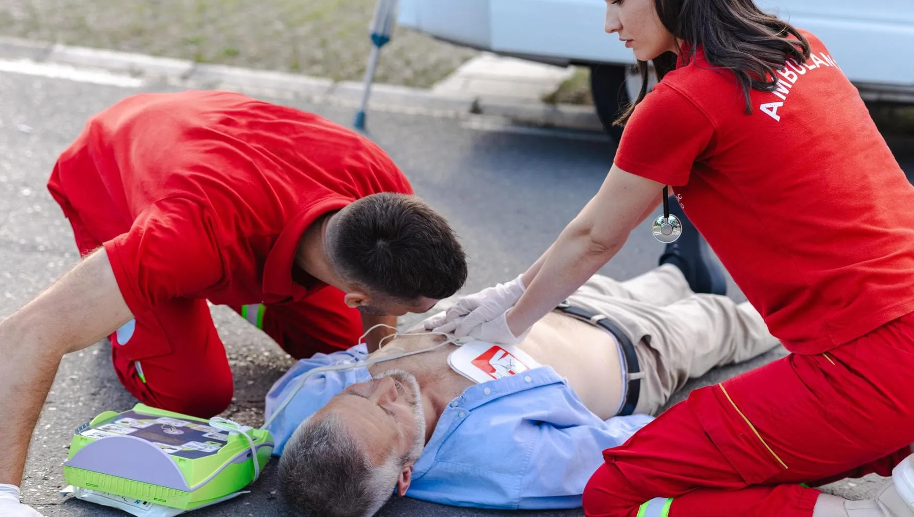Arresto cardiaco, l’Intelligenza Artificiale scoverà la “spia” nell’ECG e dirà chi rischia di più
