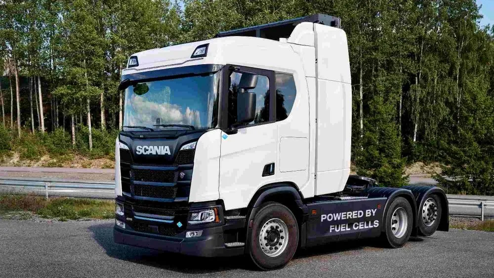 Toyota e Scania preparano 40 camion a idrogeno da 300 kW entro il 2027 - HDmotori.it