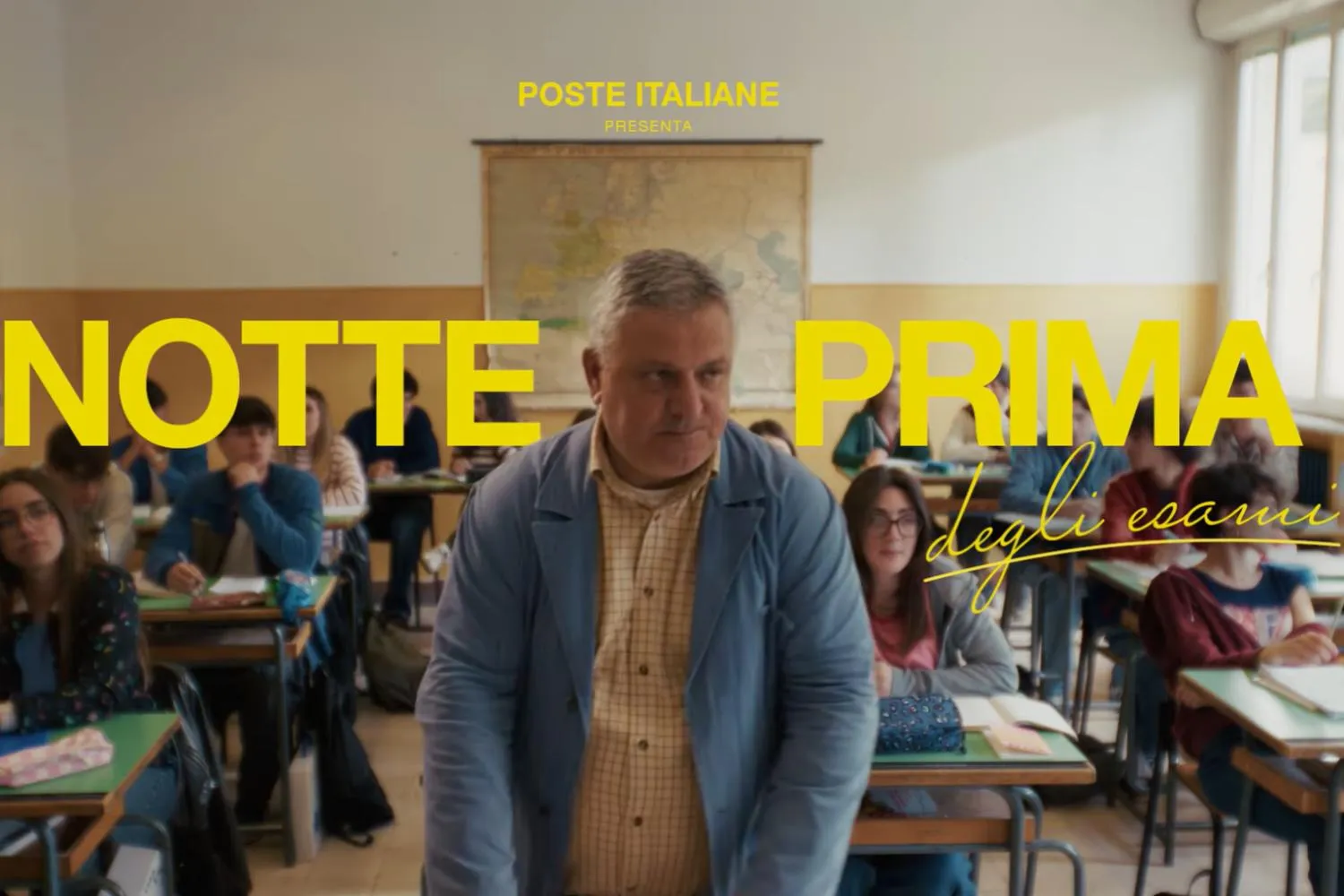 “Notte prima degli esami”: il nuovo spot di Poste Italiane, con protagonista il bidello Piero, ti emozionerà