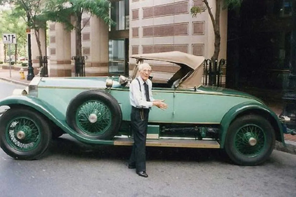 77 anni con la stessa auto: il primato di un proprietario... di 102 anni - HDmotori.it