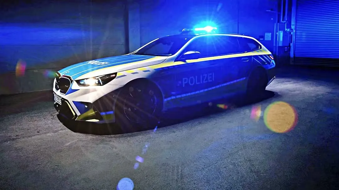BMW M5 da 727 CV, con la divisa da Polizia è una vera "minaccia" su ruote - HDmotori.it