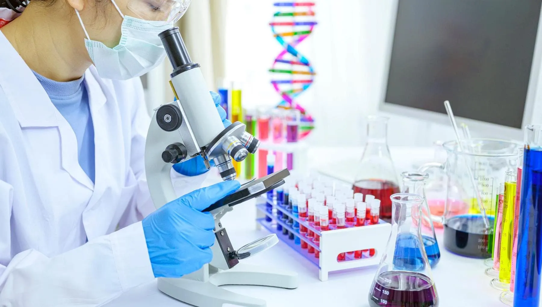 I virus “zombie” intrappolati nei ghiacciai con il caldo potrebbero tornare: che cosa rischiamo?