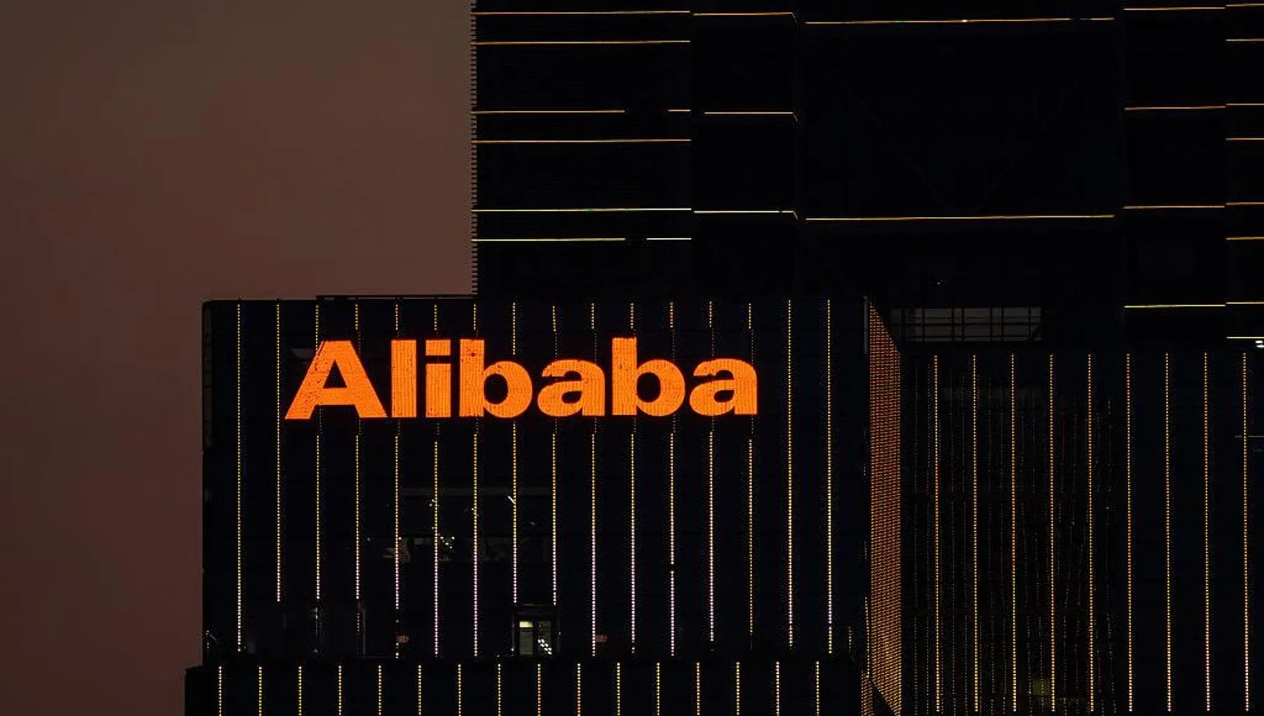 Anthropic accusa Alibaba di avere estratto dati dai modelli Claude