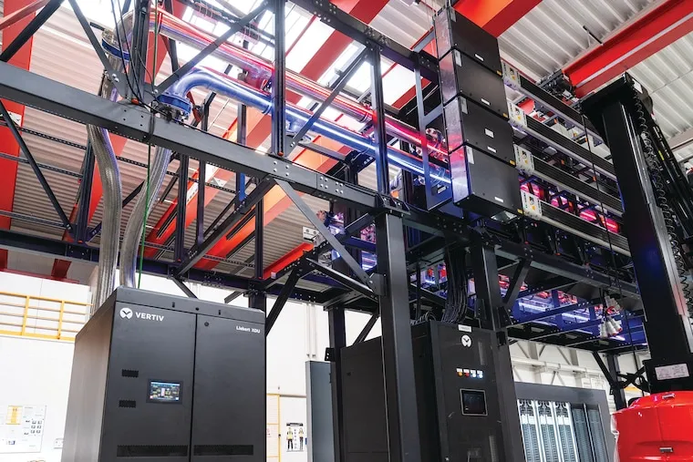 Data center, gli operatori italiani chiedono tempi certi