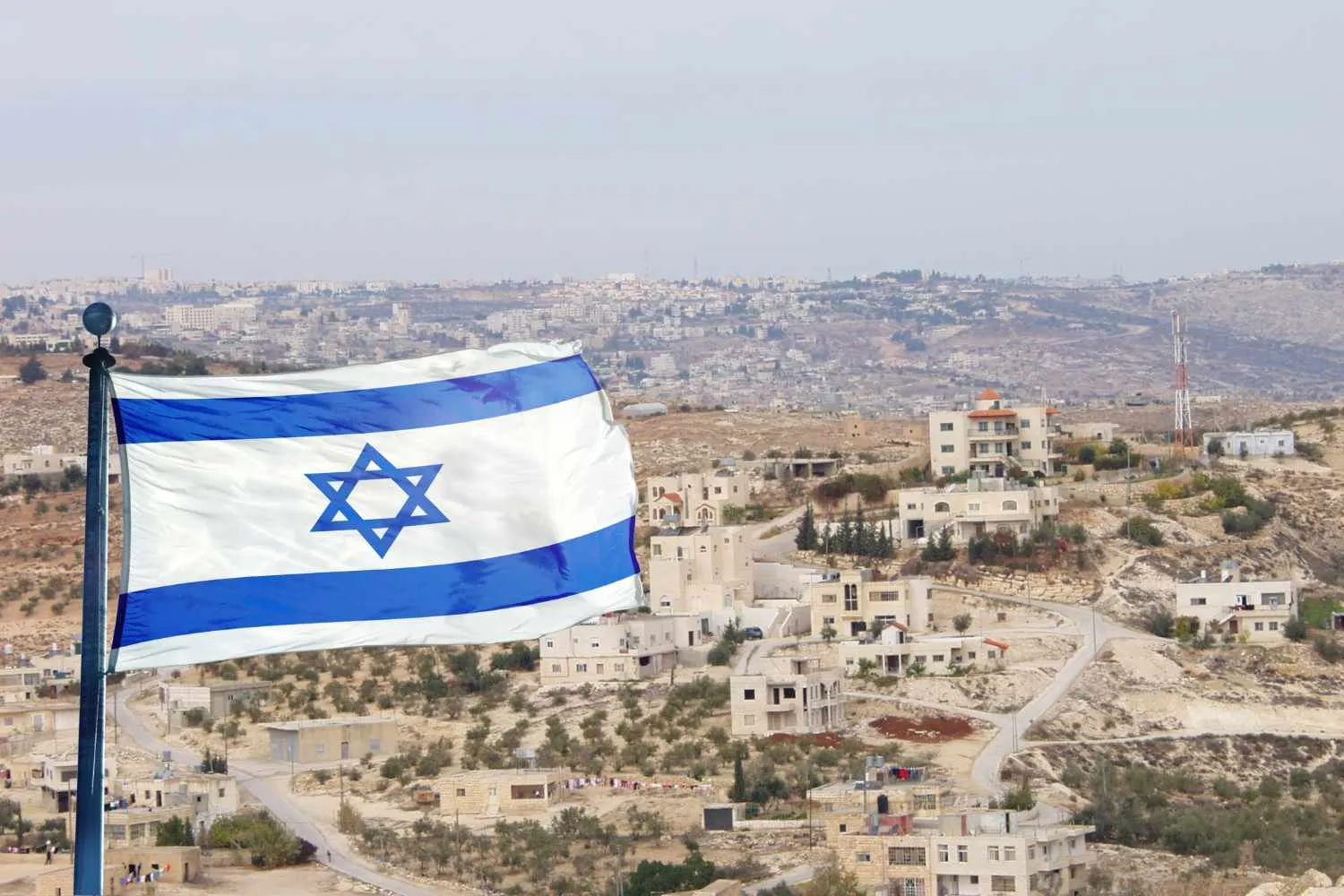 Dopo mesi di silenzi e rinvii, l’Ue sanziona i coloni israeliani violenti in Cisgiordania