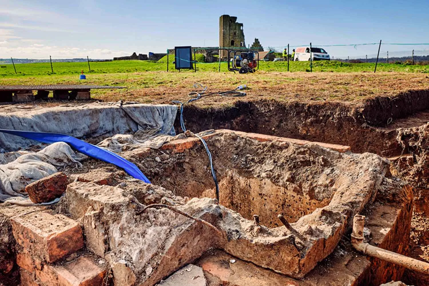 Scarborough, sotto il castello medievale salta fuori un bunker nucleare dimenticato da 58 anni
