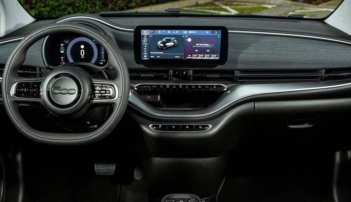 Stellantis, accordo con TuneIn: 100.000 emittenti accessibili senza smartphone - HDmotori.it