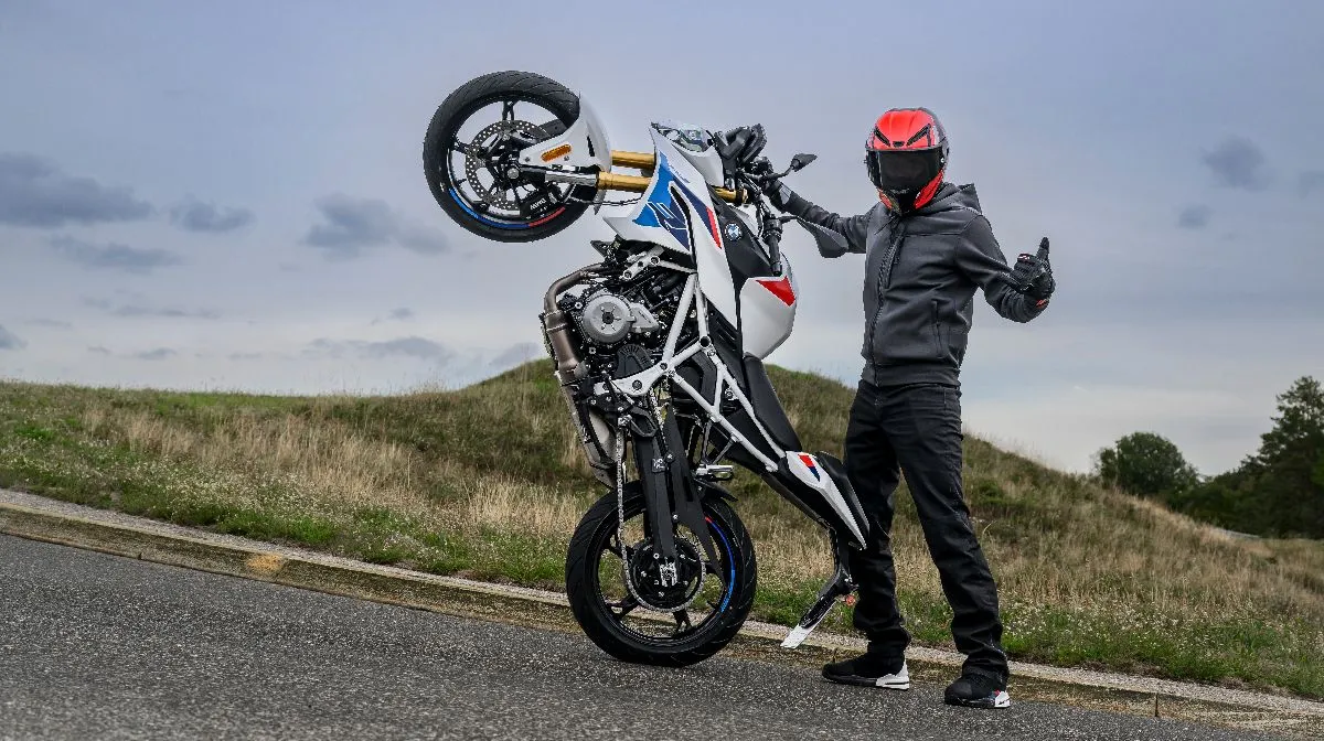 BMW F 450 R: la naked da 48 CV che punta al vertice delle A2 - HDmotori.it