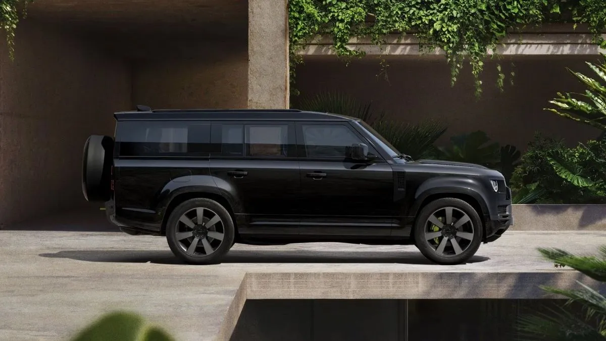 Land Rover Defender: rinviata al 2030 la nuova generazione e anche la versione elettrica - HDmotori.it