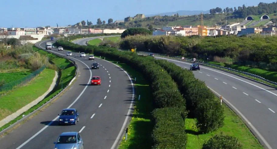 Autostrade siciliane insicure: il Ministero impone il limite di 60 km/h - HDmotori.it