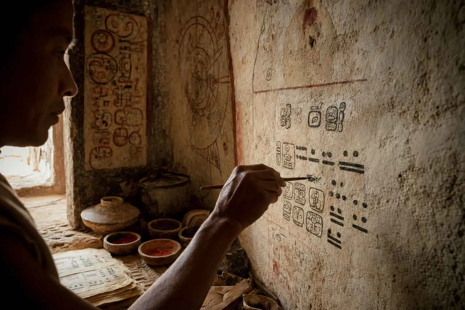 Per la prima volta archeologi decifrano il nome di un astronomo Maya: si chiamava “Volpe dal petto bianco”